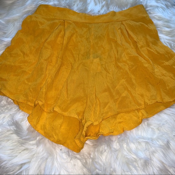 NWT Fashion Nova Two Piece Short Set - Picture 7 of 7